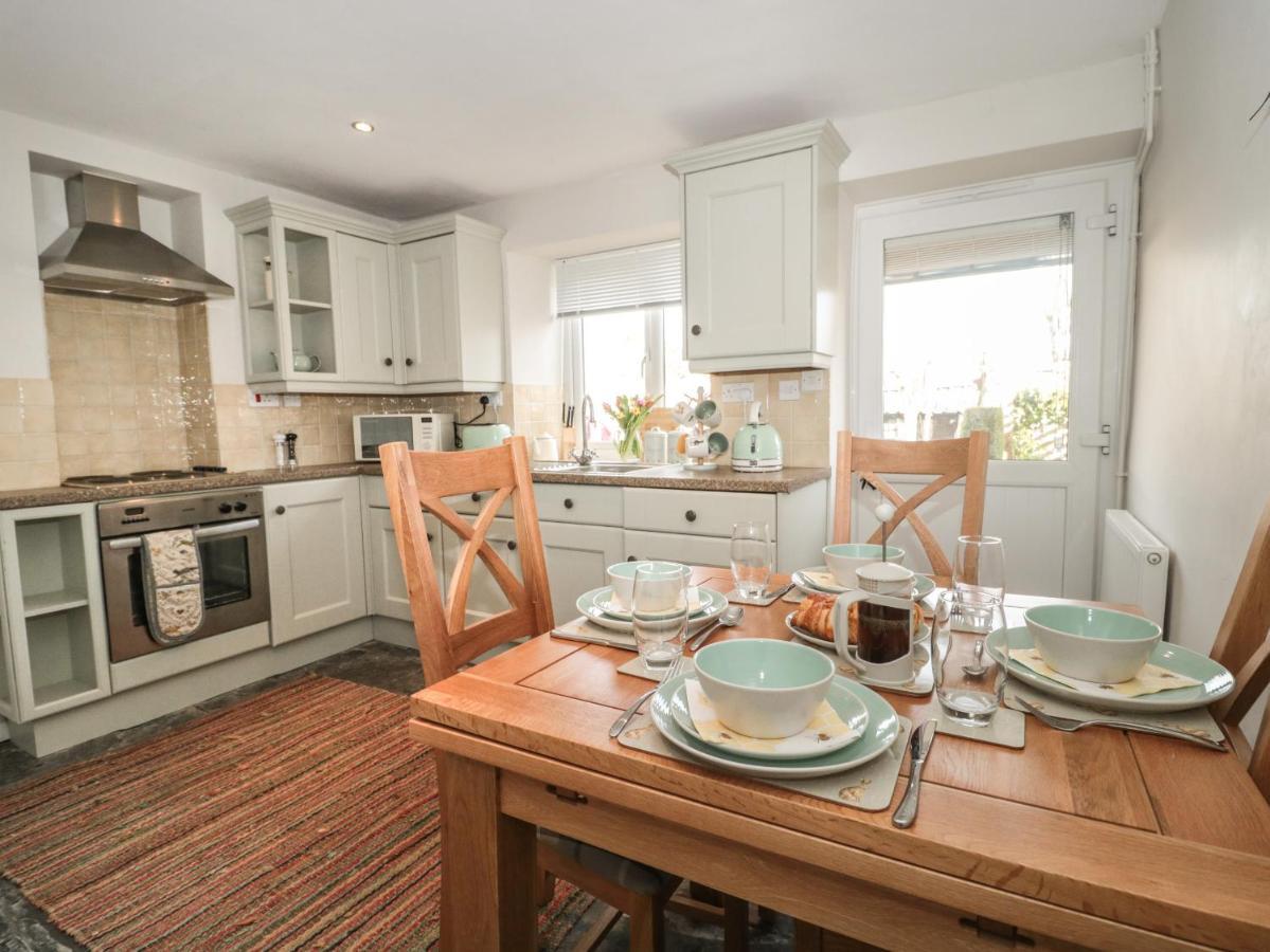 Jasmine Cottage Axminster Buitenkant foto